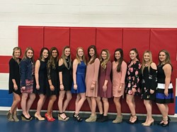 Cheerleaders Recognized at Banquet